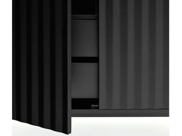 Mueble Auxiliar con puertas de madera