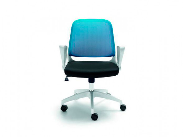 Silla de oficina en color azul.