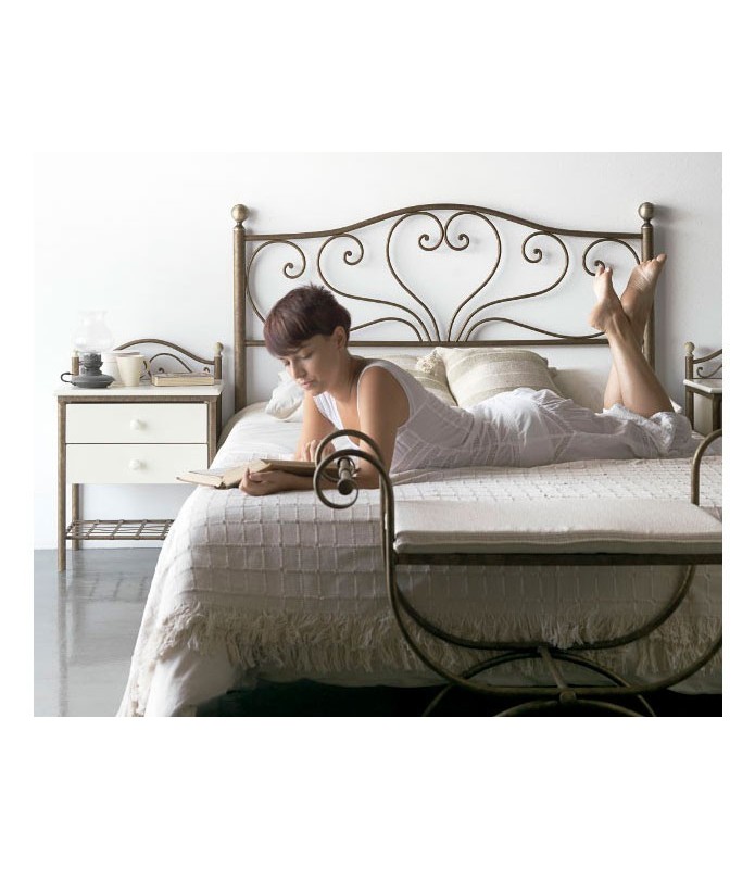 Mobiliario de forja para dormitorios en Madrid | Muebles Valencia ® Acabado  Blanco Pátina - P. Vargas Ancho del Cabecero 135 cm (Colchones de 190 cm)