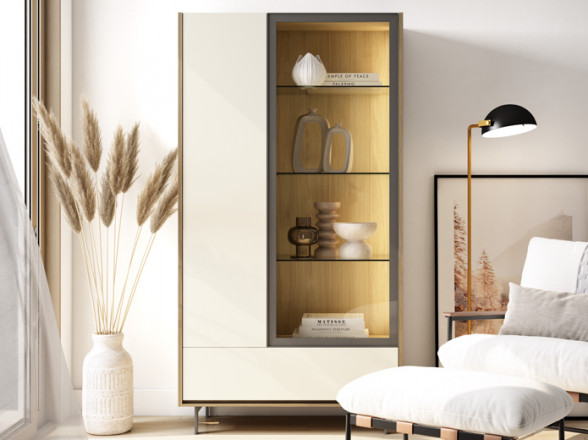 Vitrina con puertas de cristal en oferta en Madrid