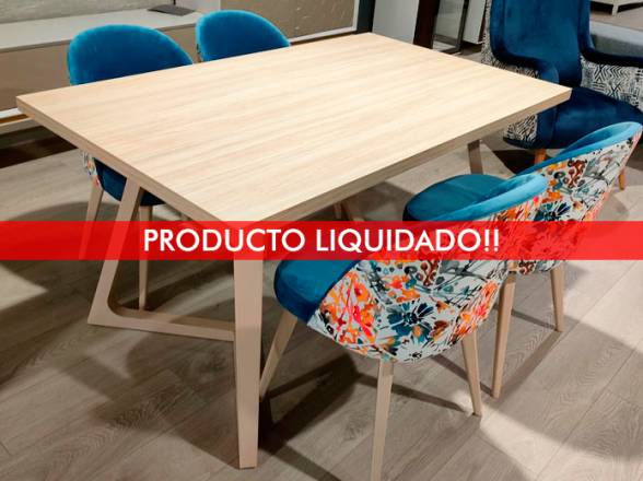 Mesa y Sillas Exposición Liquidación 6 en Muebles Valencia