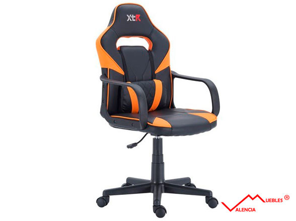 Silla para gaming regulable en altura, con ruedas y reposabrazos